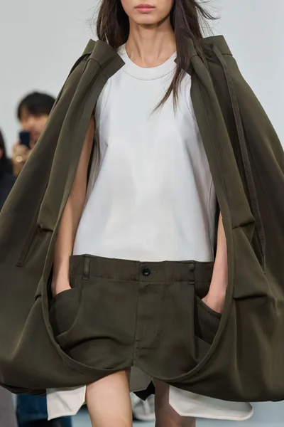 Look 66
